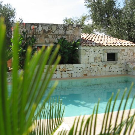 Masseria Asciano Остуни Екстериор снимка