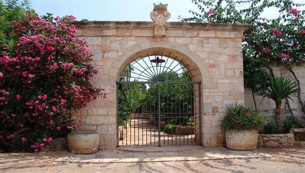 Masseria Asciano Остуни Екстериор снимка